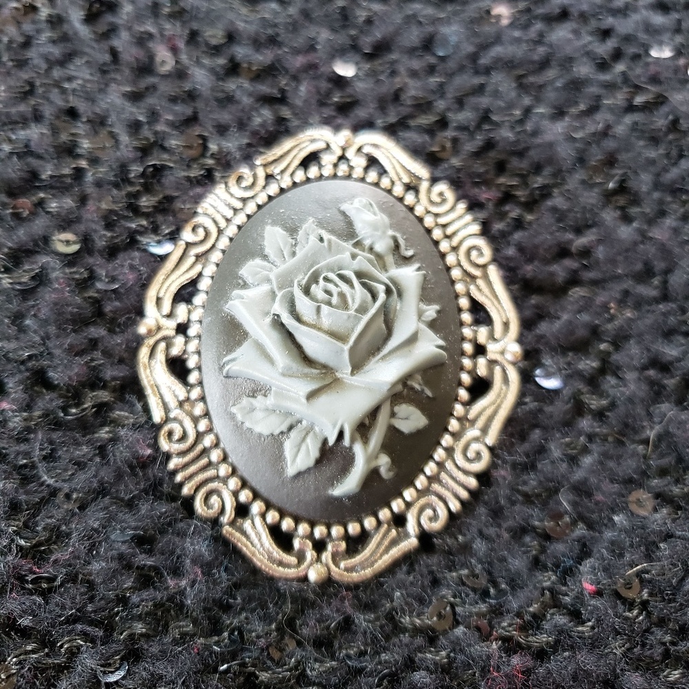 Victorian Gothic Rose Cameo Style Brooch Pin